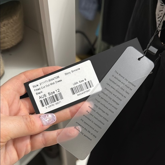 NWT Shona Joy Black One Shoulder Dress - Picture 7 of 7